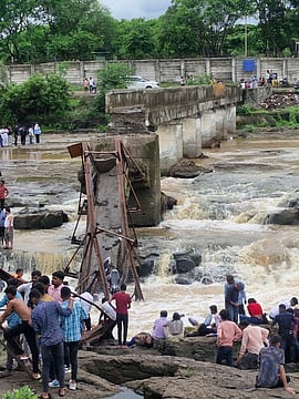 Maharashtra Bridge Collapse Kills 4, Sparks Probe: Here's What Led to It
