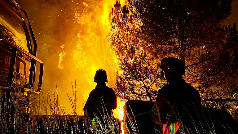 Data shows dramatic spike in extreme weather linked to global climate patterns. - Photo by Paulo André