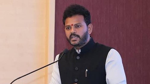 Govt to Institutionalise Routine Airline Reviews, Says Aviation Minister