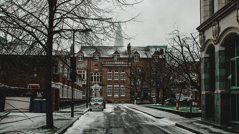 Photo by Sarthak Maji