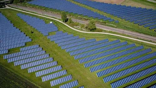 India’s Storage Future May be Built With Bricks, Not Lithium