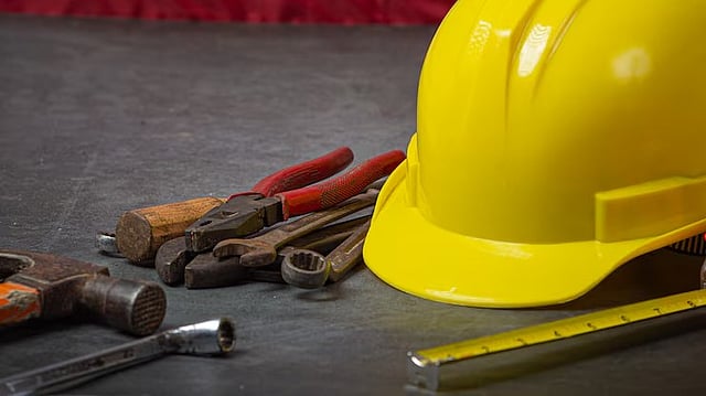 Blue-Collar Gig Hiring Rises 92 % in 2024 Driven by Last-Mile Logistics Platforms: Report