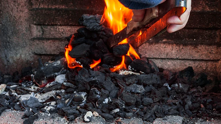 Coal - Freepik