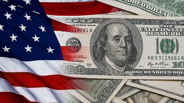 US Dollar Sinks 10% in First Half of 2025, Logs Worst Half-Yearly Run Since 1973