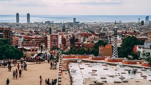 Barcelona Records Hottest June in 100+ Years, France Shuts Eiffel Tower Summit as Heatwave Grips Europe