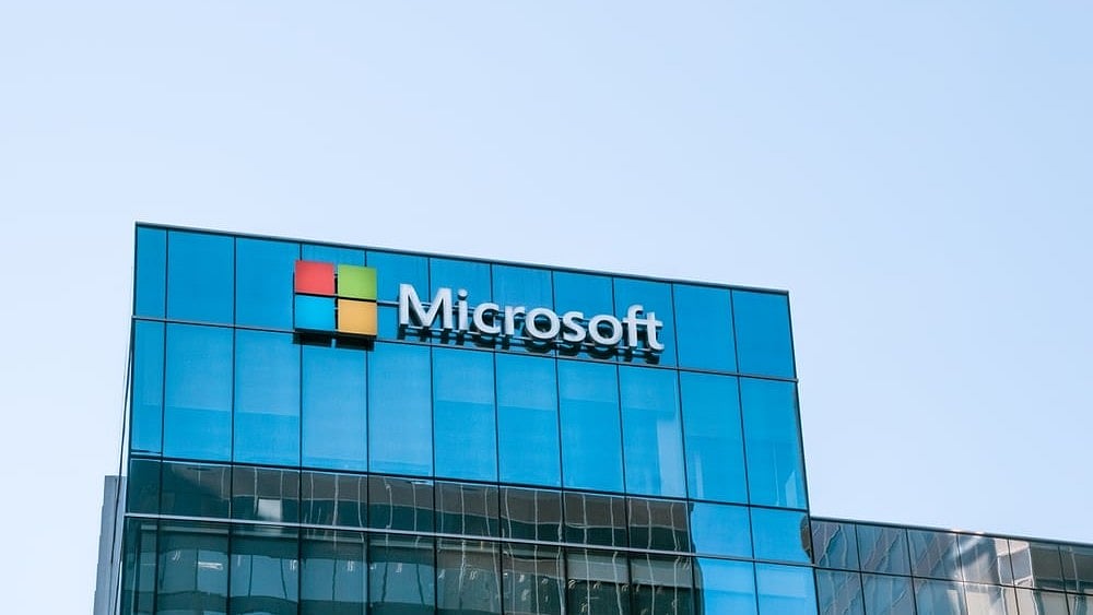 Microsoft to Cut 9000 Jobs Amid AI-driven Restructuring Push