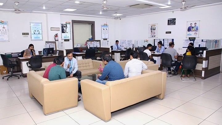 Aakash vs EY: How Dual Advisory Role Ignited a Legal Crisis - Explained