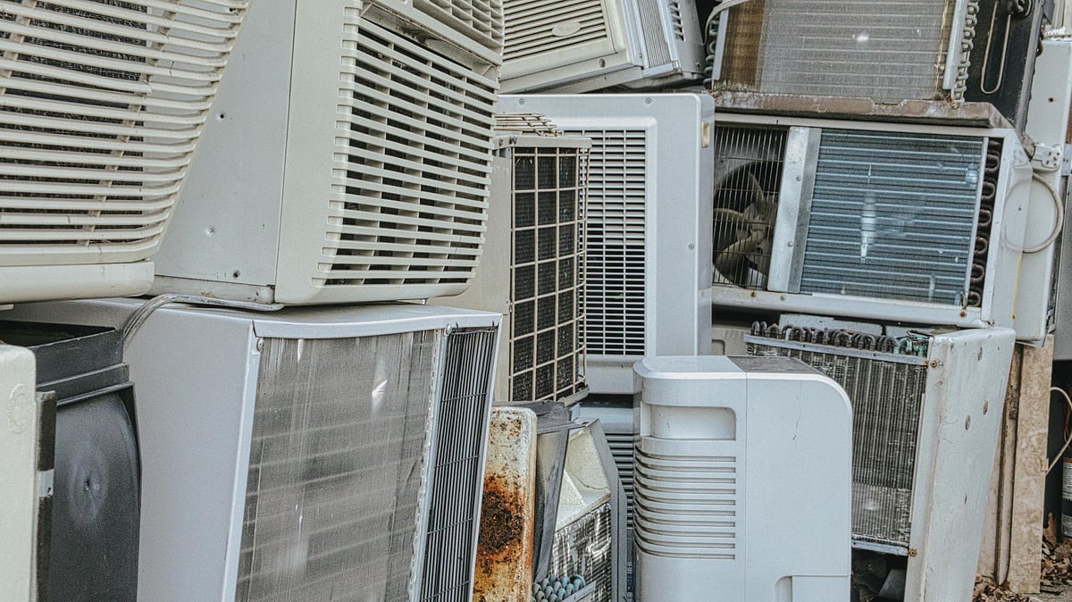 Photo by Tom Fisk : Old Air Conditioners