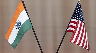 India Should Continue Trade Negotiations With US, Fasten FTA Talks: EAC-PM Chairman Dev