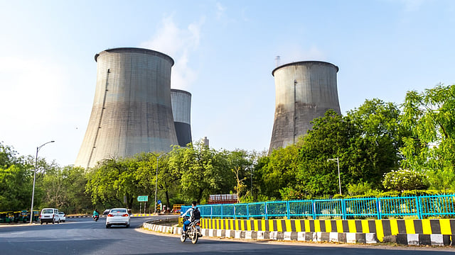 Adani Power Bags LoA to Supply Power from 800 MW Thermal Plant in MP        