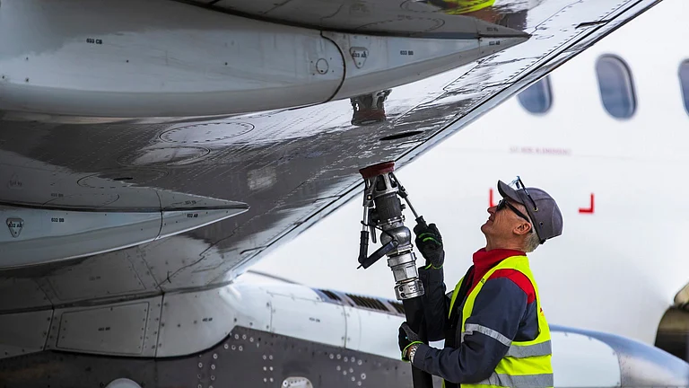 Jet Fuel Price Hiked By 8.5 Pc For Domestic Airlines, More Than Doubles For Others - null