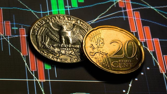 Forex Reserves Drop by USD 3 Bln to USD 696.672 Bln