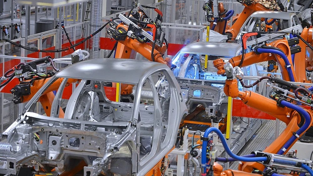 According to the study, if OEMs and suppliers aim for net-zero by 2050, annual emissions could fall from the projected 64 MtCO₂ to 9 MtCO₂