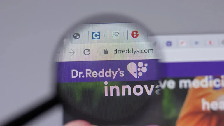 Dr Reddy's Q3 Net Dips 14% YoY to ₹1,210 Cr - null