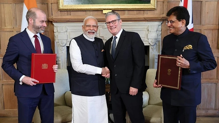 PM Narendra Modi and PM Keir Starmer  - 
Narendra Modi_@#X