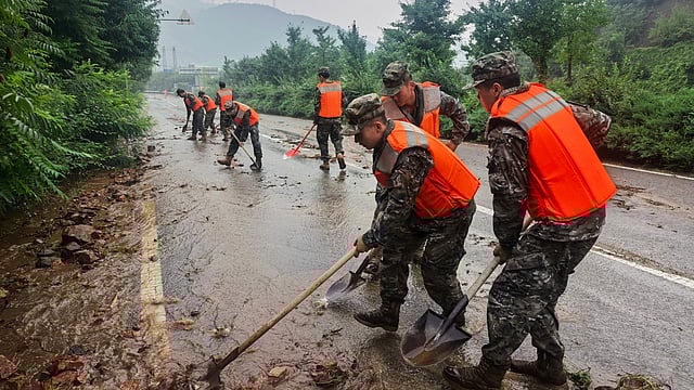 Beijing Floods Claim 30 Lives, Relief Measures and Compensation Expand Amid Natural Disaster