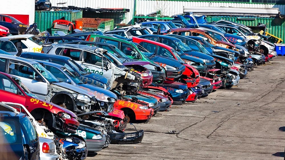 Why Aren’t Indians Scrapping Old Vehicles? Govt Asks SIAM to Explain Lag