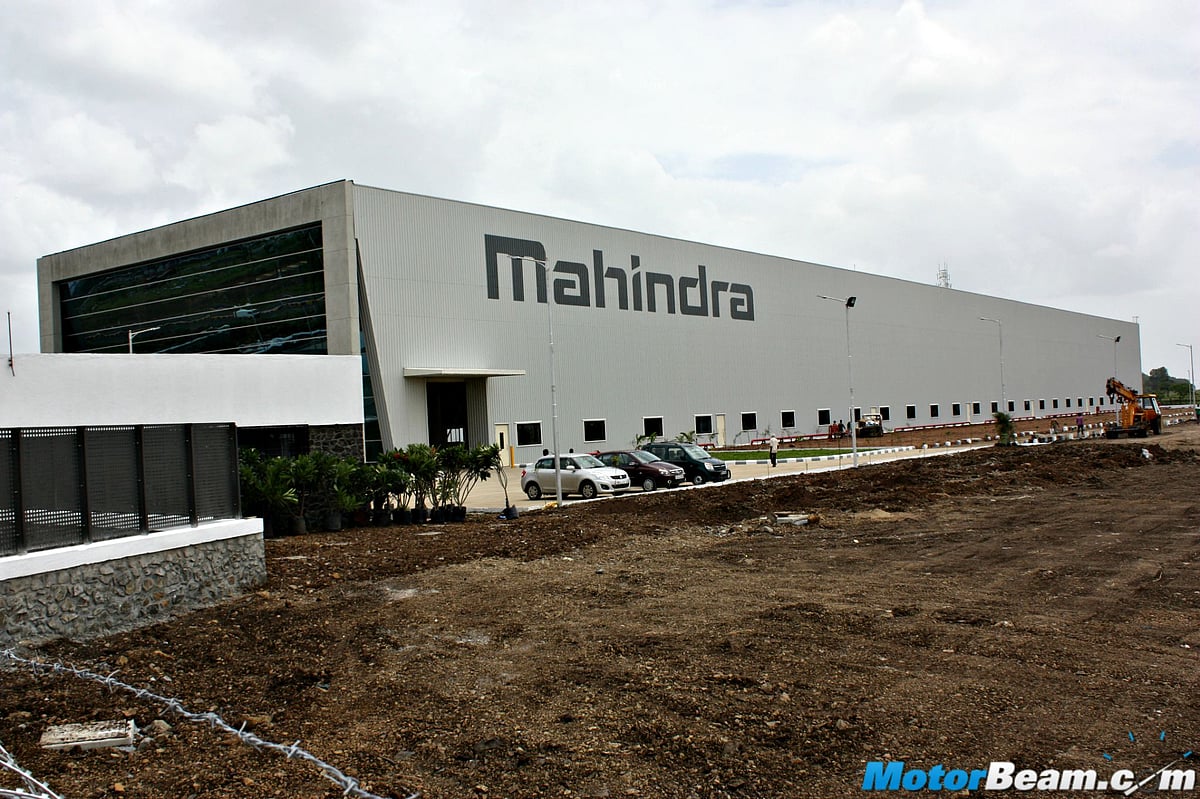 Mahindra & Mahindra Vehicle - MotorBeam