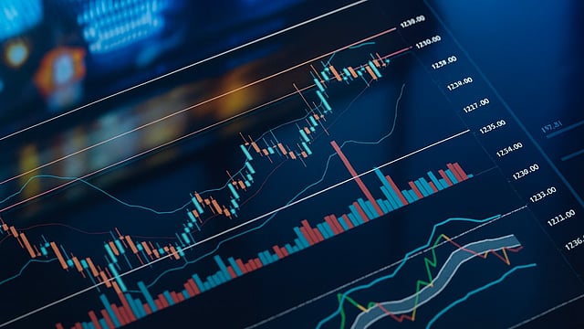 F&O Rollovers Hint At Turbulent August for Nifty as FIIs Load Up Short Positions