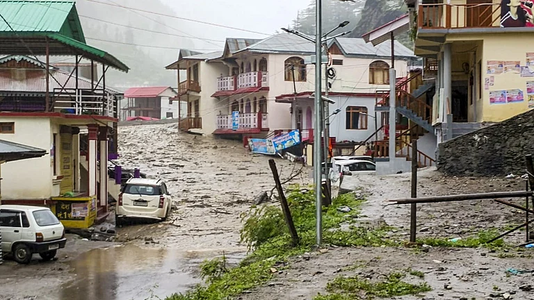 Flash floods ravage Uttarkashi’s Dharali village after cloudburst over Kheer Ganga river - null