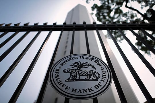 RBI Keeps Interest Rates Unchanged Amid Uncertainty Over Trump's Tariffs