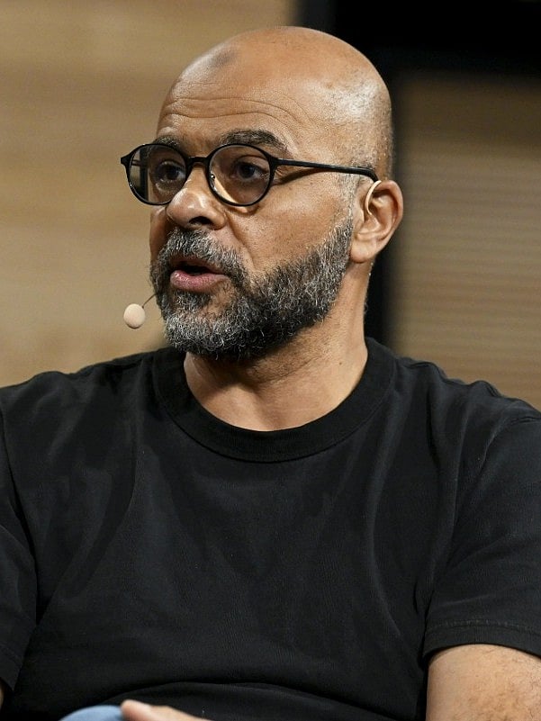 Mo Gawdat, former Chief Business Officer at Google X - Facebook