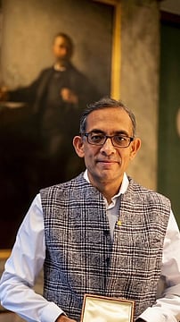 Nobel Laureate Banerjee Urges India to Rethink Russian Oil Imports Amid US Tariffs — Here’s What It Means