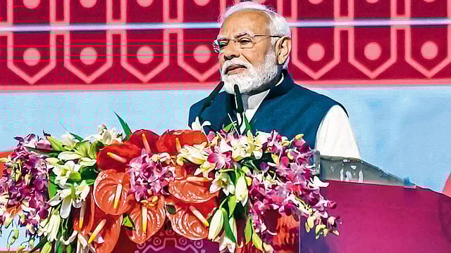 PM Modi Sets Unicorn, Rocket Launch Targets for Spacetech Start-Ups
