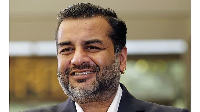 The Economic Times : Sameer Modi