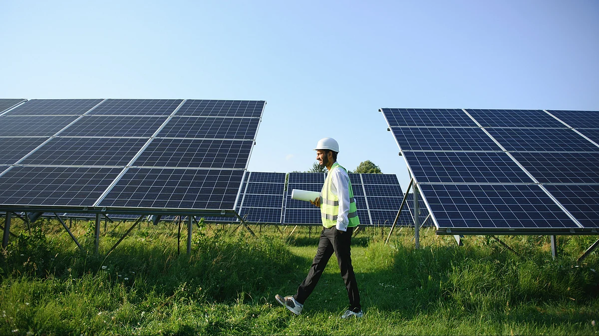 India's Green Push: Securing $467 Billion to Clean Up Polluting Industries by 2030
