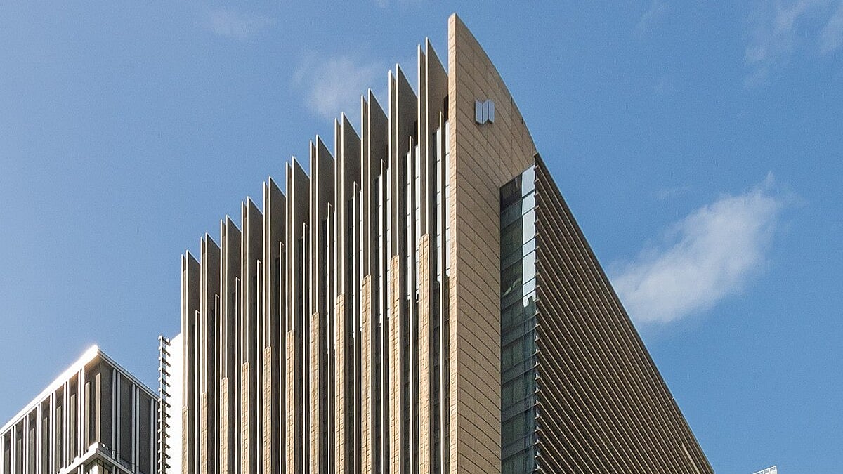 Wikipedia : Sumitomo Mitsui Banking Corporation (SMBC)