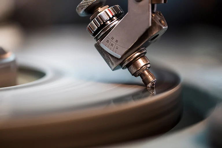 Indian Diamond Polisher - Grown Diamond Corporation