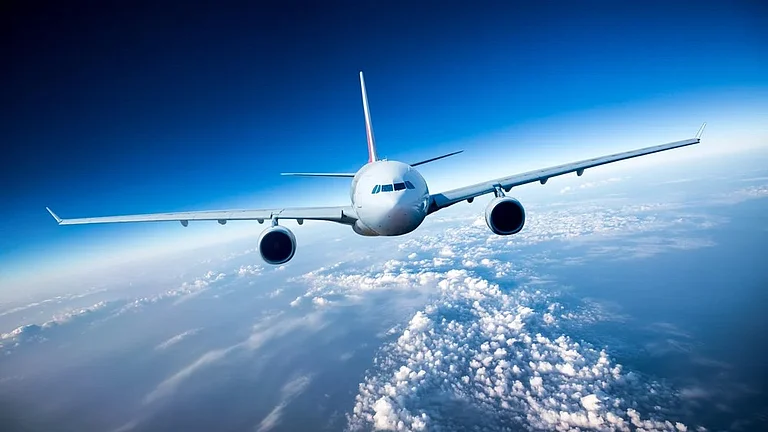 Air Passenger Service Prices Record 32% Inflation, Railways At 3.5% In June Quarter - null