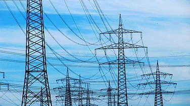 Vij Directs Officials To Ensure Uninterrupted Power Supply To Consumers In Haryana