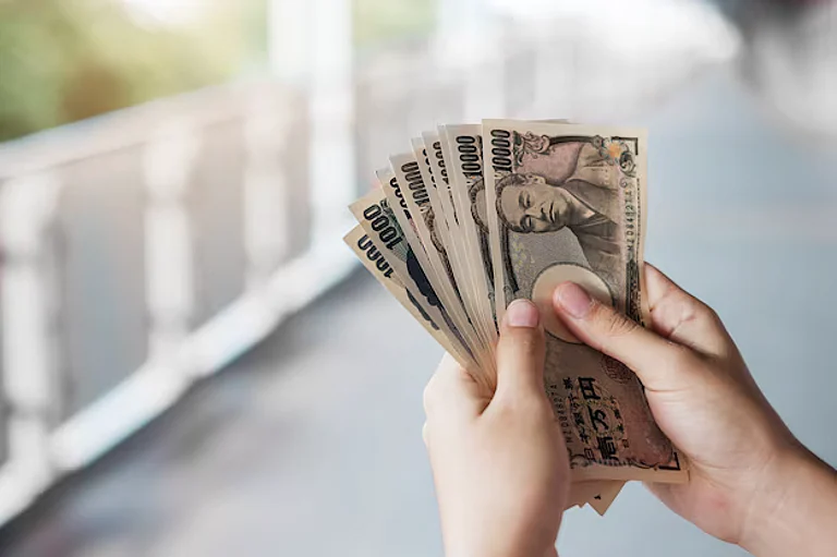 Japanese Yen - Freepik