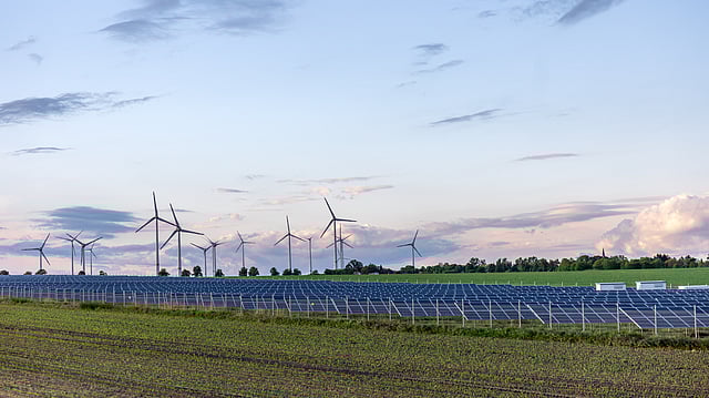 Reliance Doubles Down on New Energy While Keeping Focus on Fossil Fuel Growth            