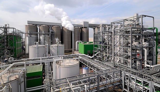 Govt Permits Sugar Mills, Distilleries to Make Ethanol Without any Restrictions in 2025-26 Market Year      