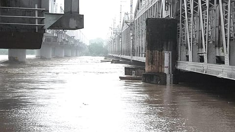 Yamuna river crosses the evacuation mark