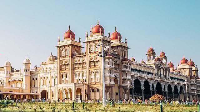 Karnataka Attracted Over ₹12 Lakh Cr in Investments Due to Strong Economic Climate, Says Study