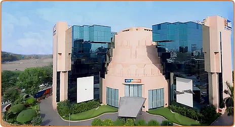 UTI AMC Appoints Vetri Subramaniam as MD & CEO