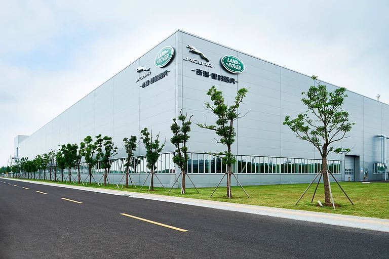 Jaguar Land Rover - AndyWee