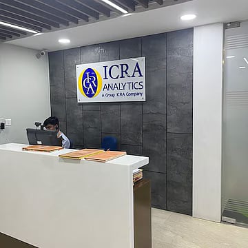 Icra Flags Risks on Small Biz Exposures, Feels FD Rates have Bottomed