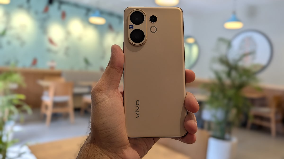 Vivo V60  - null