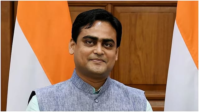 India Targets 5% Share in Global Shipbuilding Market by 2030: Minister