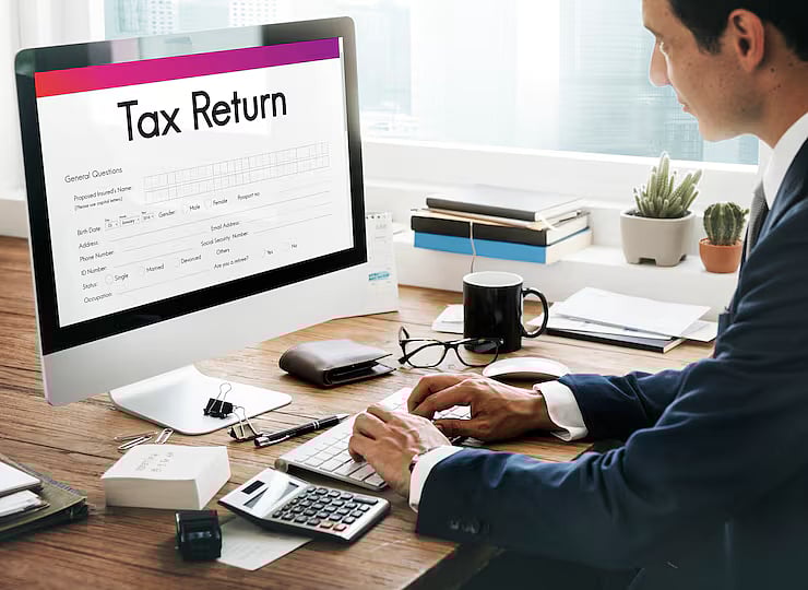 Freepik : Income Tax Return