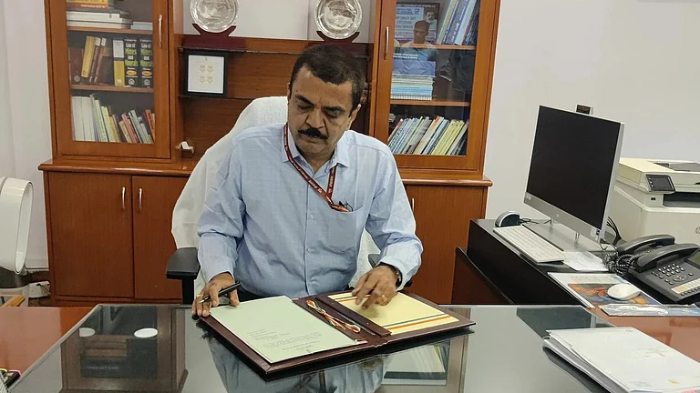 Steel Secretary Sandeep Poundrik - X