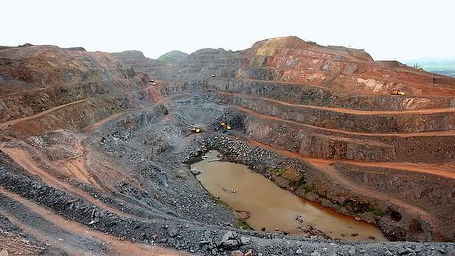 GCCI Urges Centre to Retain NIL Export Duty on Low-Grade Iron Ore              