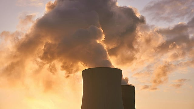 China's Green Investment Could Cut 1.6 Billion Tons of Emissions by 2030 Despite Looming Challenges