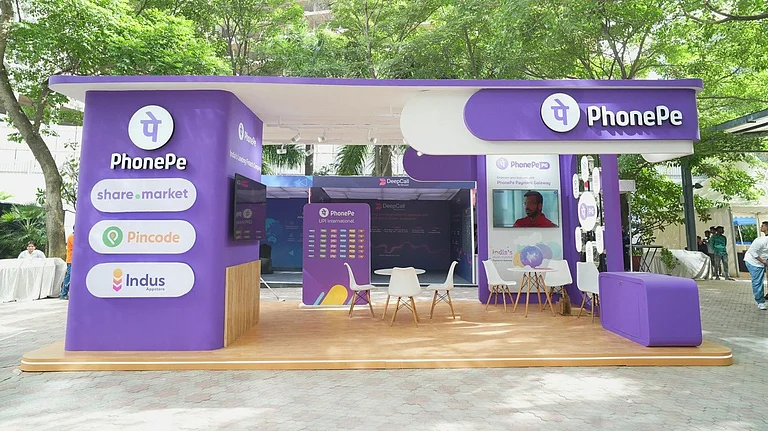 Walmart-Backed PhonePe Files 'Confidential' IPO Papers with Sebi, Eyes $15 Bn Valuation - null