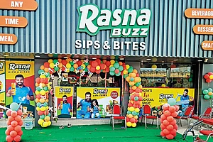 A Rasna Buzz cafe
